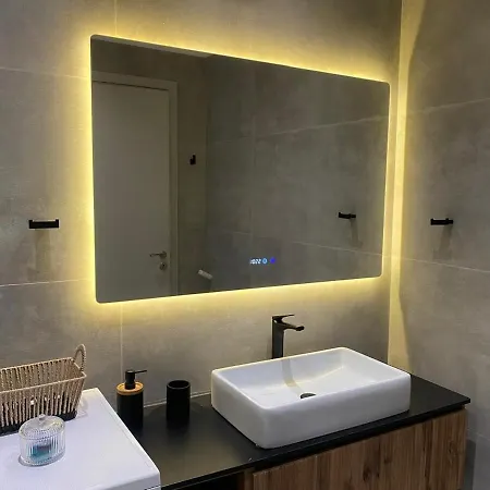 Modern Coastal Retreat In The Heart Of Syros