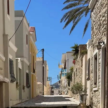 Modern Coastal Retreat In The Heart Of Syros Ermoupoli